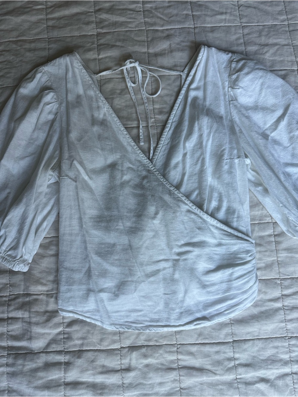Abercrombie & Fitch White Wrap V-Neck Blouse